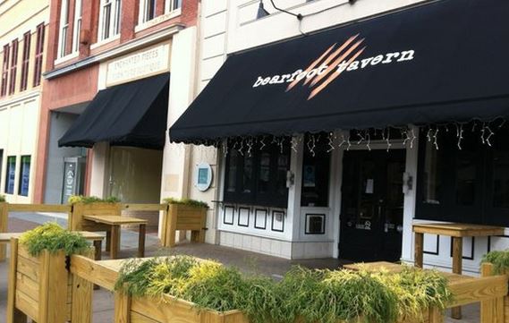 The outdoor, pet-friendly patio at Bearfoot Tavern in Macon, GA.